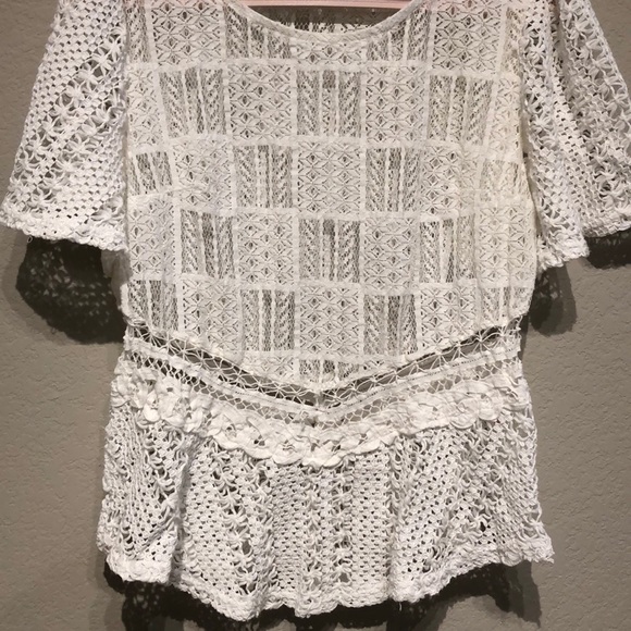 Sheer white blouse with crocheted detailing! - Picture 5 of 5